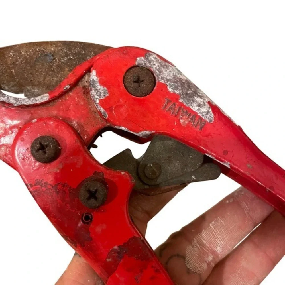 Red Taiwan Pipe Cutter Tool for PVC PEX Copper Plastic‎ Tubing